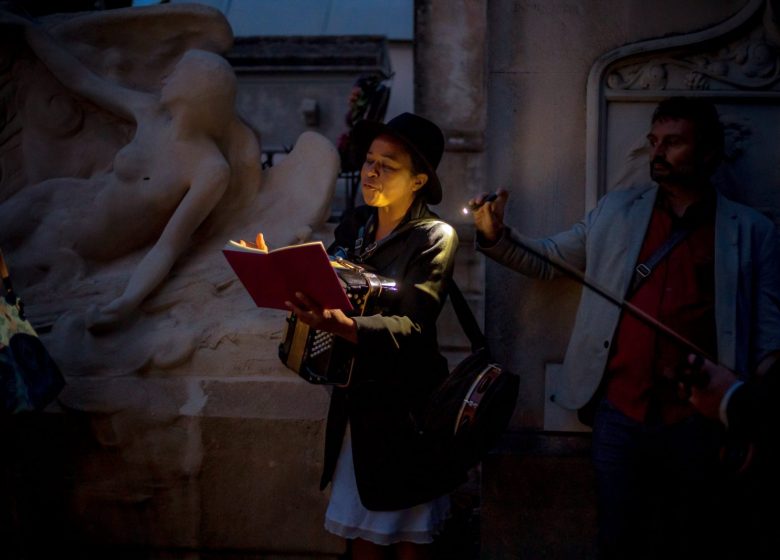 RONDE DE NUIT AU CIMETIÈRE VIEUX